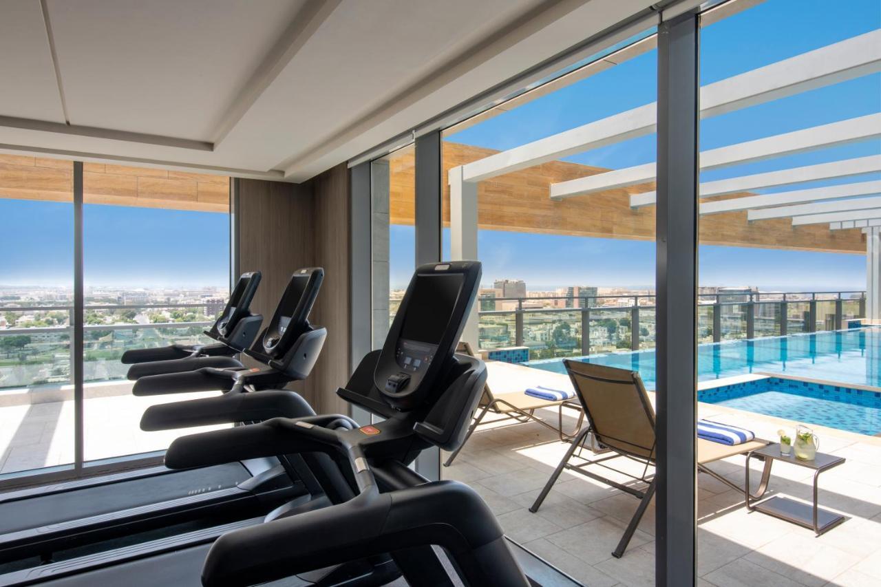 Swissotel Living Jidda Eksteriør bilde The gym at the hotel