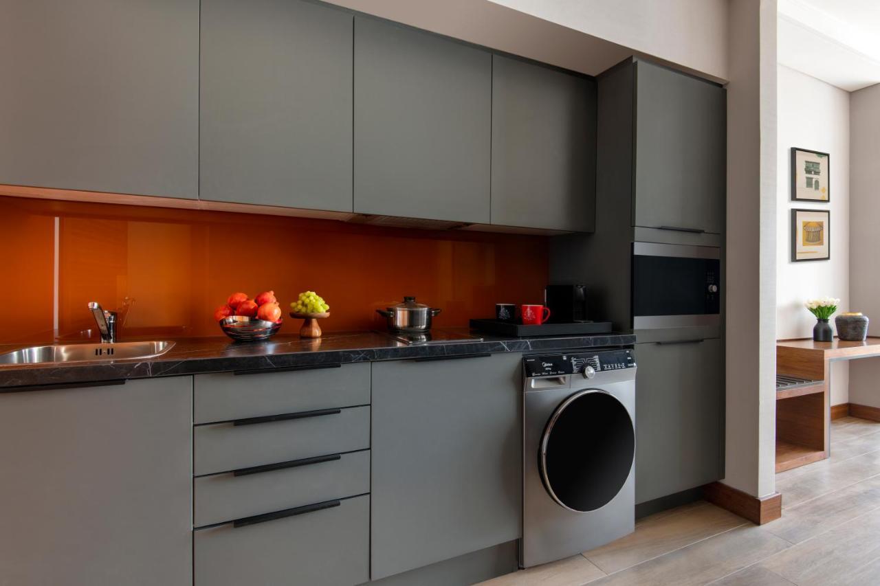 Swissotel Living Jidda Eksteriør bilde A modern kitchen