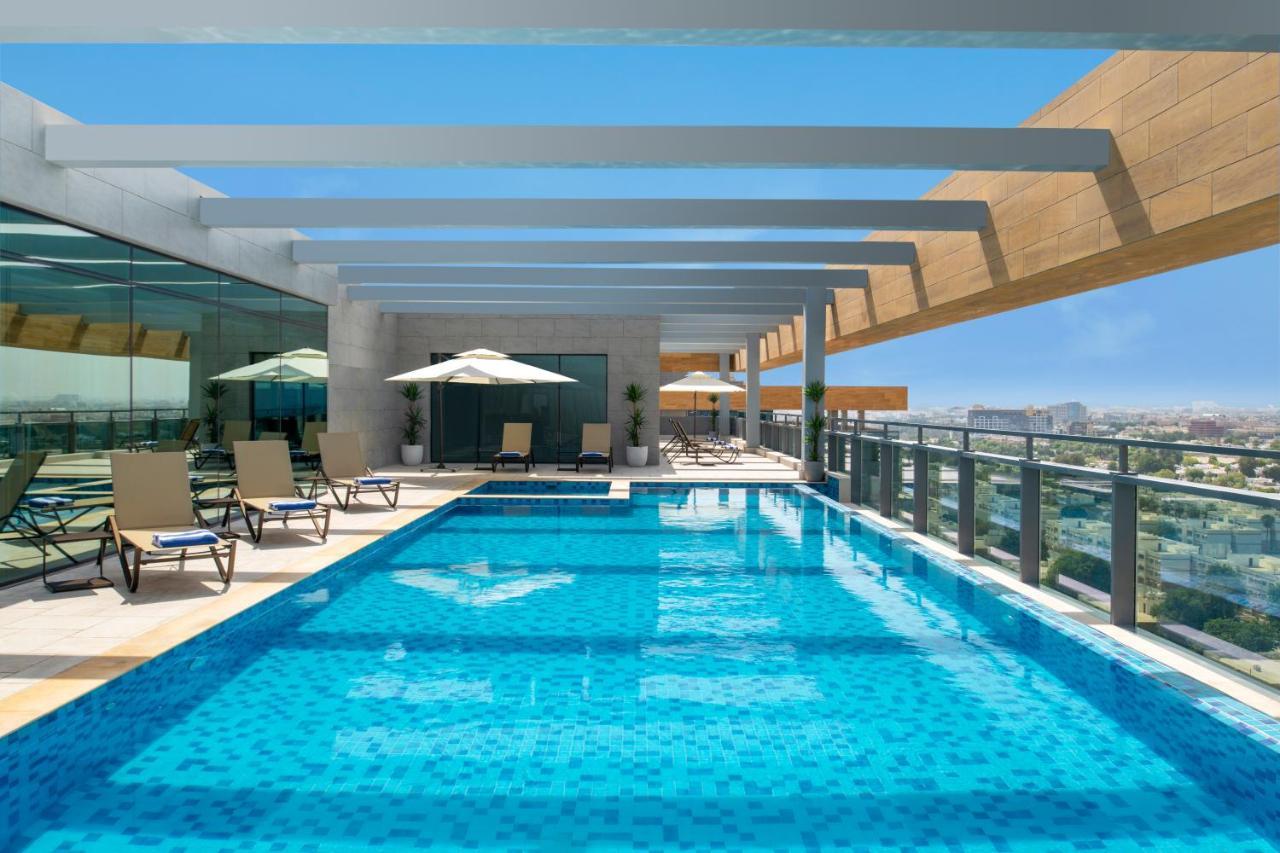 Swissotel Living Jidda Eksteriør bilde Rooftop pool