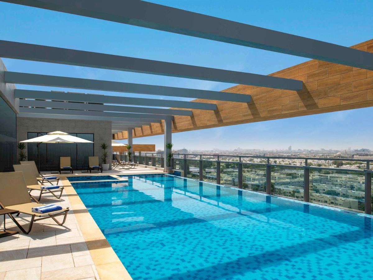Swissotel Living Jidda Eksteriør bilde Rooftop pool