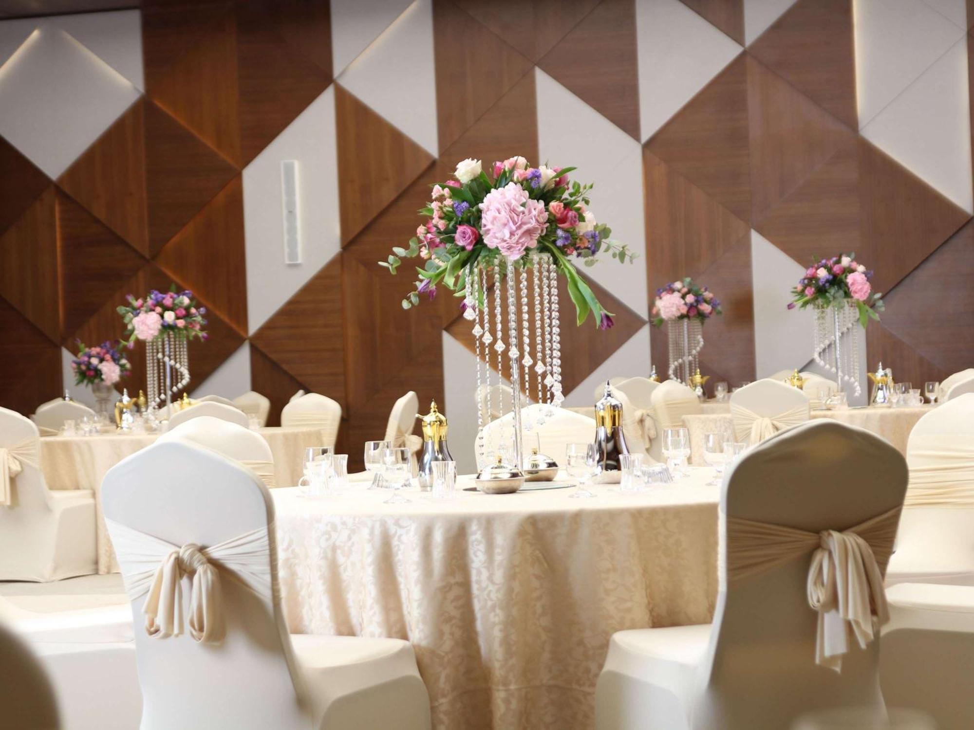 Swissotel Living Jidda Eksteriør bilde The ballroom